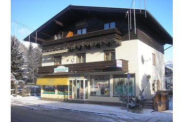 Austria Privát Zell am See, Esterno